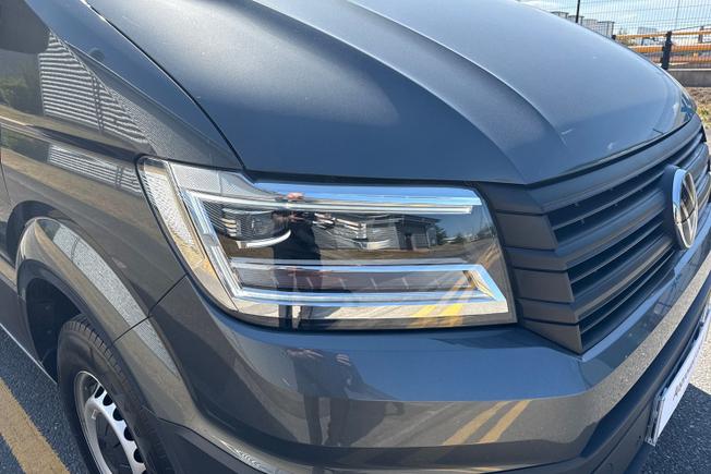 VOLKSWAGEN Crafter Photo 19