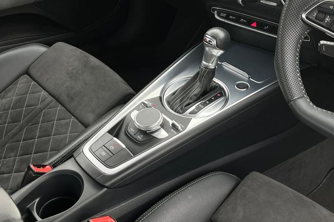 Audi TT Photo 45
