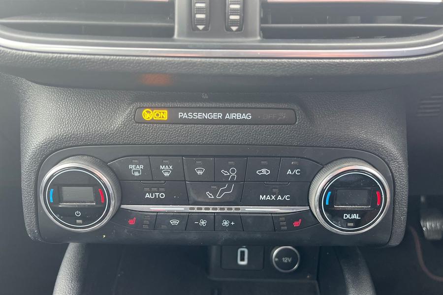 Ford Focus Photo autoimg-1e847f3eb358f642afa3fa31a7bb584588f9bb26.jpg