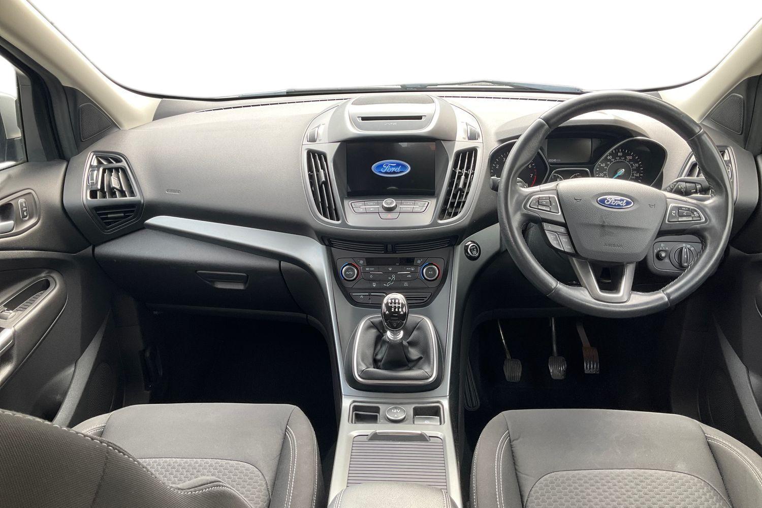 Ford KUGA Photo 9