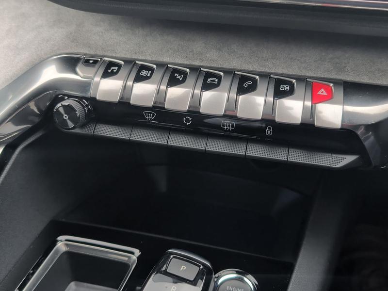 Used Peugeot 3008 LM72HCU 24