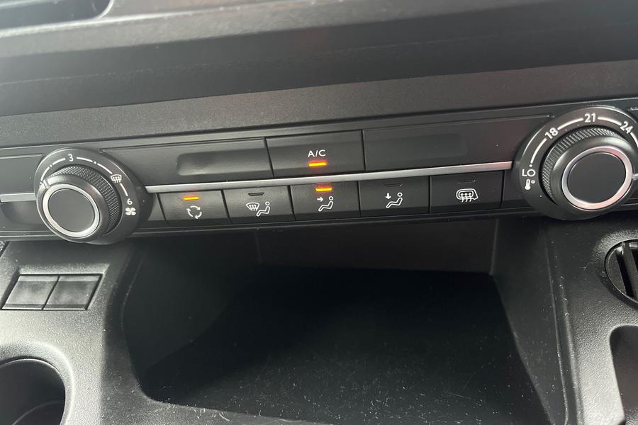 Citroen BERLINGO Photo autoimg-1e8b5d160f2bcb08f6fbdfa639b22062bfeb51a3.jpg