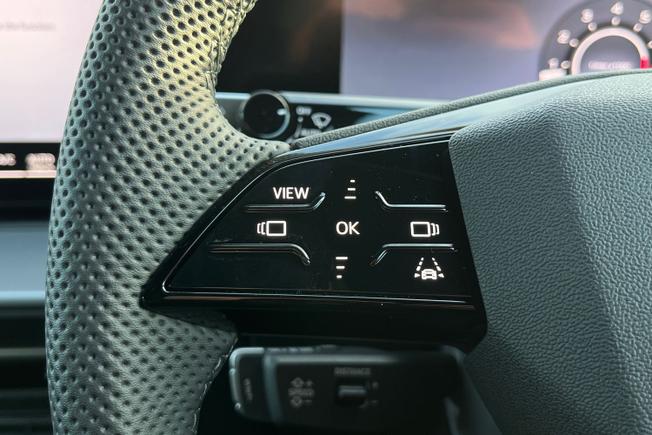 AUDI Q3 Photo 16