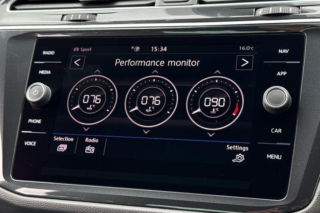 VOLKSWAGEN Tiguan Photo 34