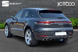 PORSCHE Macan Photo 3