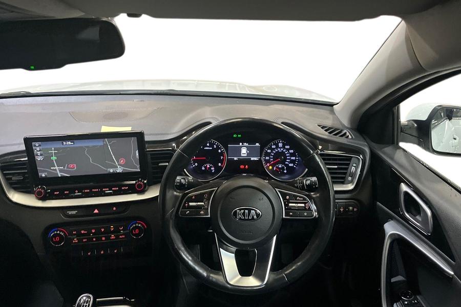 Kia XCEED Photo autoimg-1e93078de5e66cd16f596230982be0ecb5cac4b9.jpg