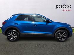 VOLKSWAGEN T-Roc Photo 4