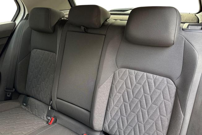 Volkswagen Golf Photo 9