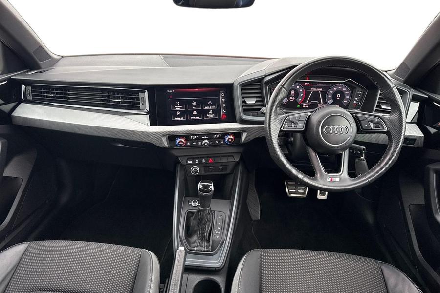 Audi A1 Photo autoimg-1e96b538002e4e2c4858b5a63fc0b92b3faebd26.jpg