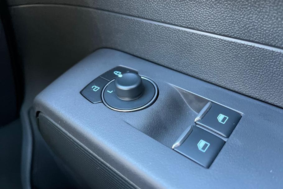 Used Ford E-TRANSIT COURIER 24