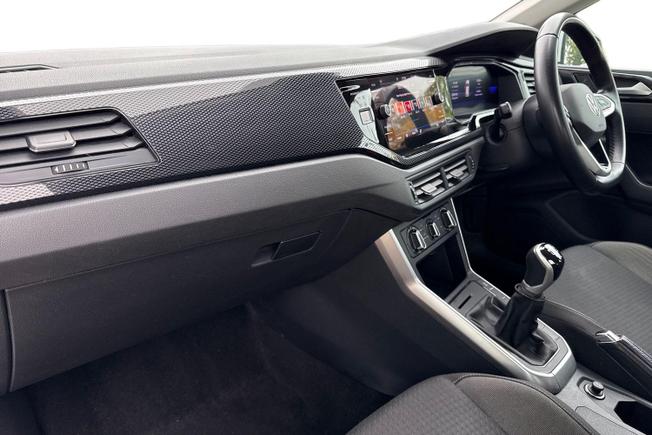 VOLKSWAGEN Polo Photo 2
