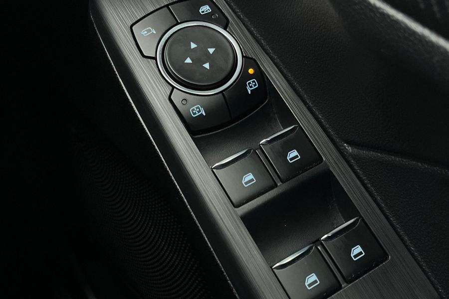 Ford Kuga Photo autoimg-1e97ef0fef67281c1d14dcb6eed3321fde86c0f7.jpg
