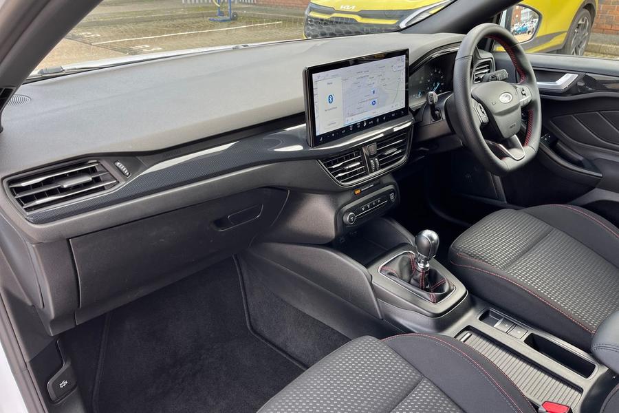 Ford Focus Photo autoimg-1e9df33d34acafc0f5ffa5ba2c5dfb37d6f50786.jpg