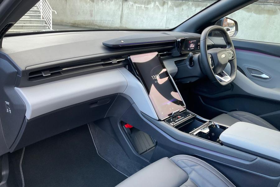 Ford Explorer Photo autoimg-1e9fcb01265888d74dd11f528c39a9e3f838dcc3.jpg