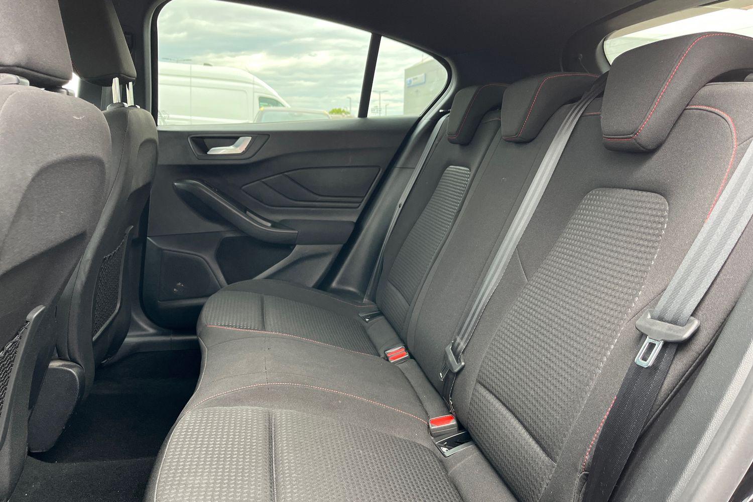 Ford Focus Photo 19