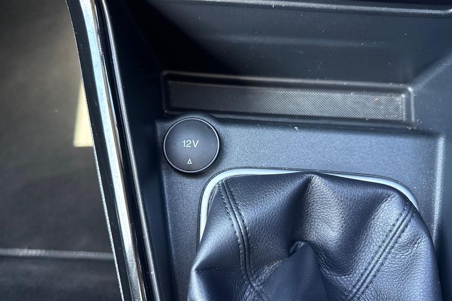 Ford ECOSPORT Photo autoimg-1ea184748af96977eff64bb387862b6cad386977.jpg