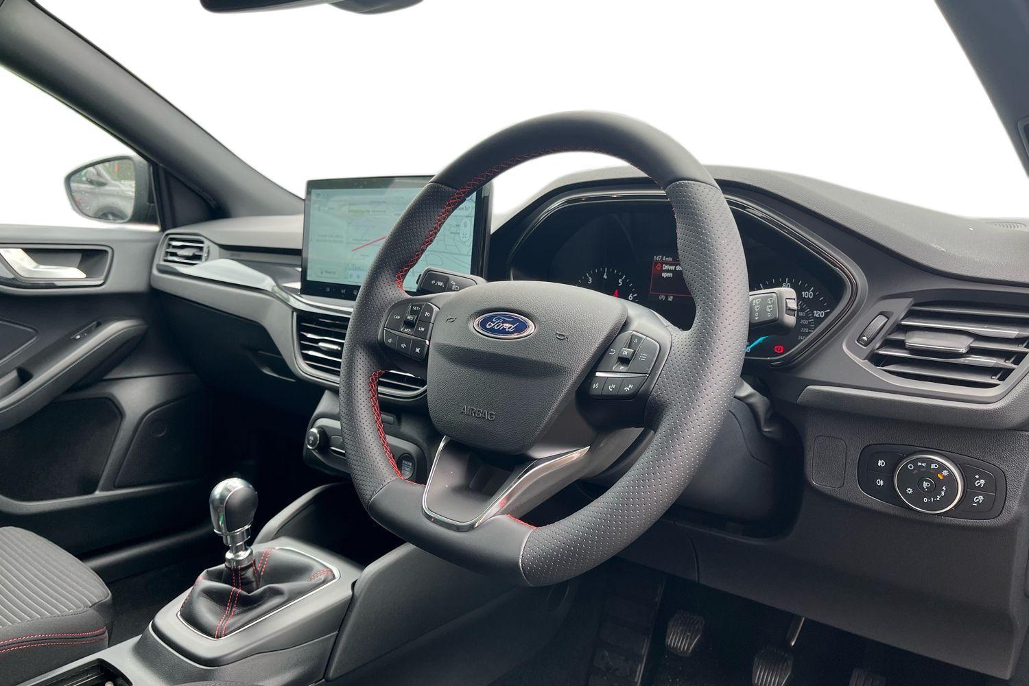 Ford FOCUS Photo 8