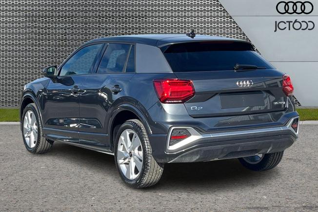 AUDI  Q2  Photo 3