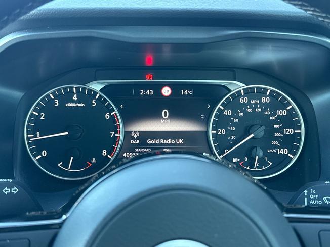 NISSAN Qashqai Photo 15