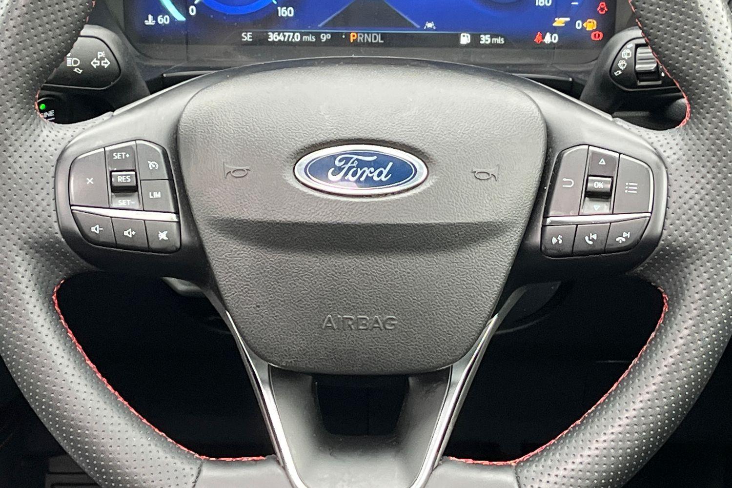 Ford KUGA Photo 11