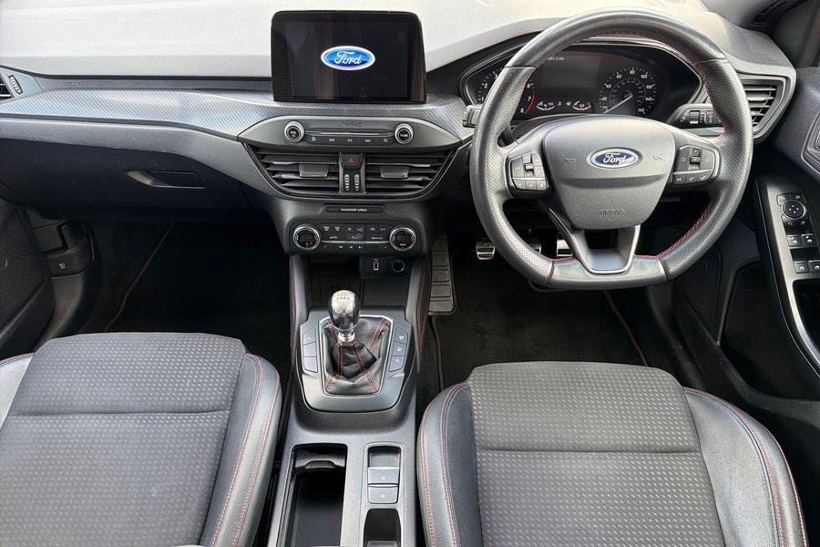 Ford FOCUS Photo autoimg-1eab22a662b988f7d59a950d3f6ea9b215b894af.jpg