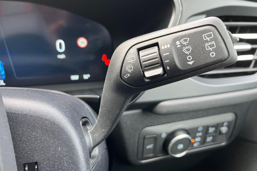Ford Kuga Photo autoimg-1eabc5f902571a7d03150591c3aaf4e3cc2b4aa5.jpg