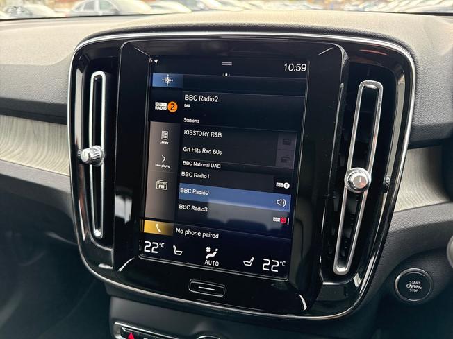 VOLVO XC40 Photo 13