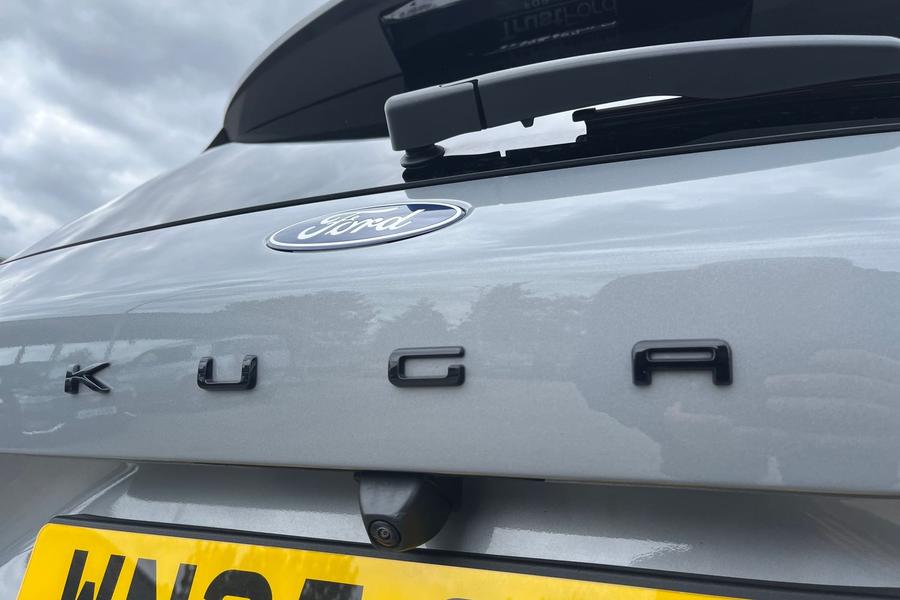 Ford Kuga Photo autoimg-1ead877e83d30a89642e55d2ea624983a3dfcbdb.jpg