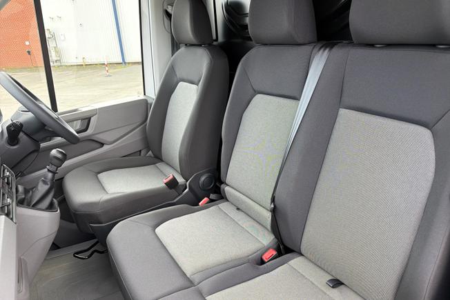 VOLKSWAGEN Crafter Photo 46