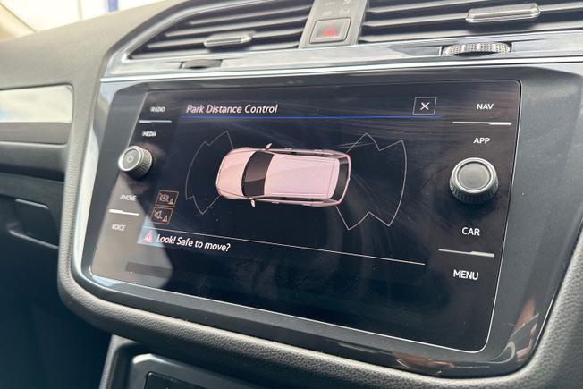 VOLKSWAGEN Tiguan Allspace Photo 38