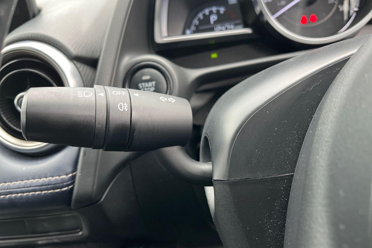 Mazda Mazda2 Photo 13