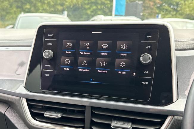 Volkswagen T-Roc Photo 44