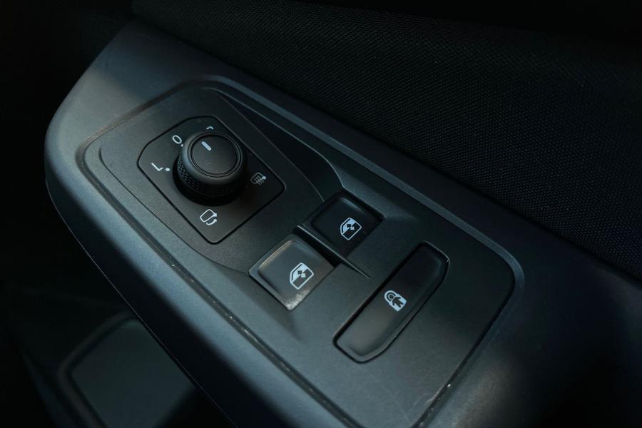 Ford Grand Tourneo Connect Photo autoimg-1ec16eda803d3488f45ab3f9be062182761fe537.jpg