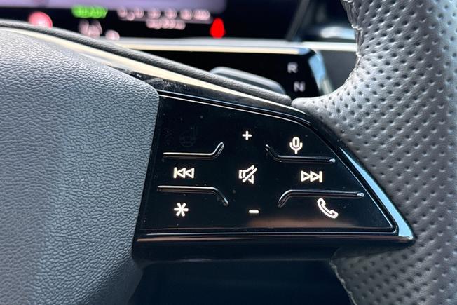 AUDI Q3 Photo 17