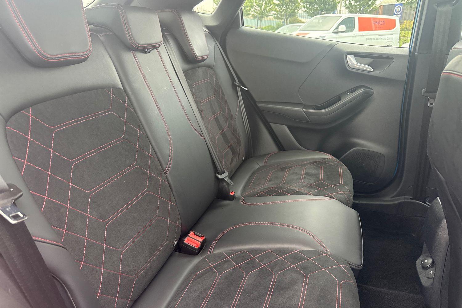 Ford PUMA Photo 19