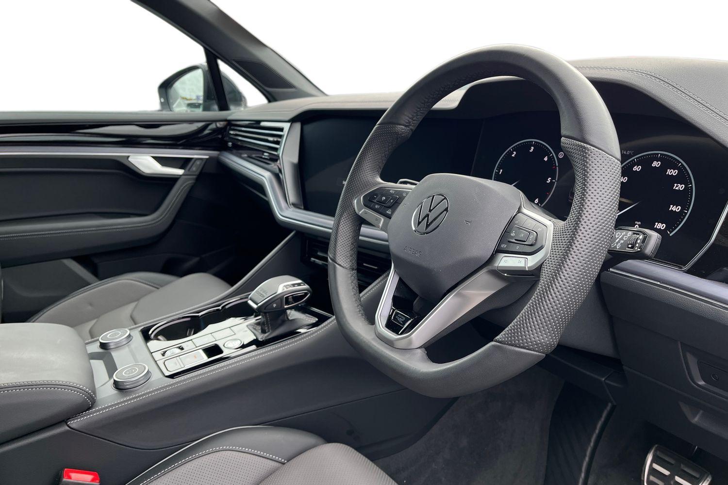 Volkswagen TOUAREG Photo 8