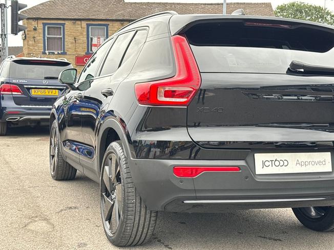 VOLVO Xc40 Photo 29