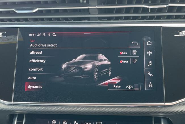 AUDI Rsq8 Photo 24