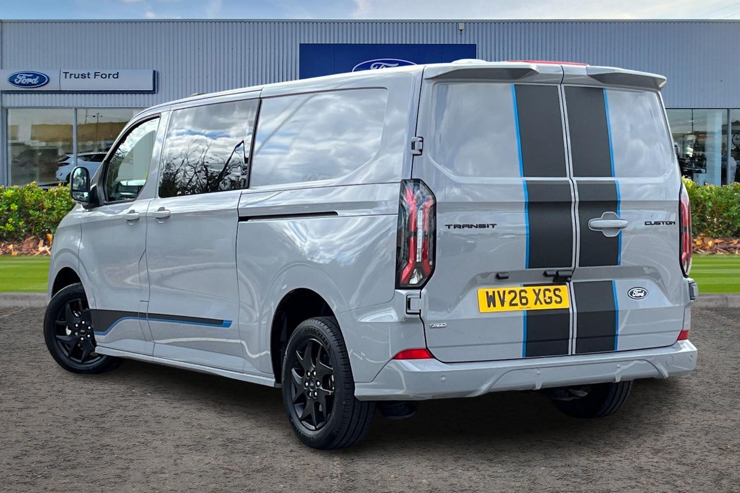 Ford TRANSIT CUSTOM Photo 1