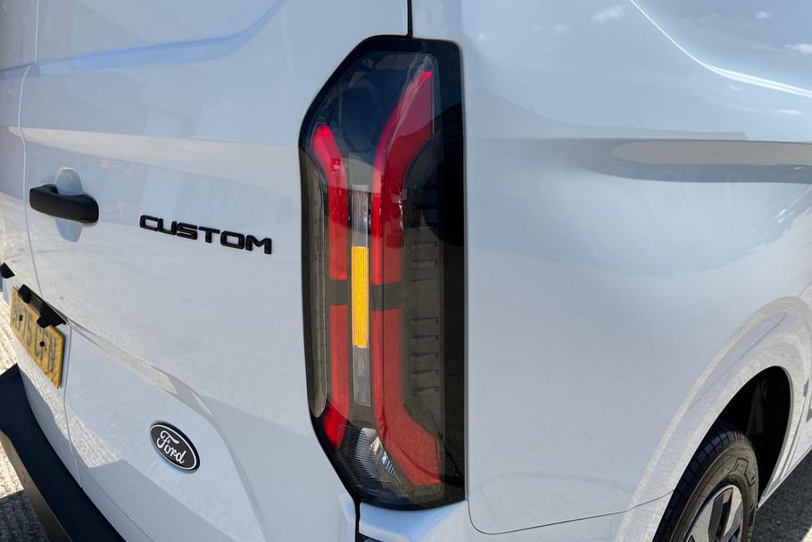 Used Ford E-TRANSIT CUSTOM HV75CFN 39