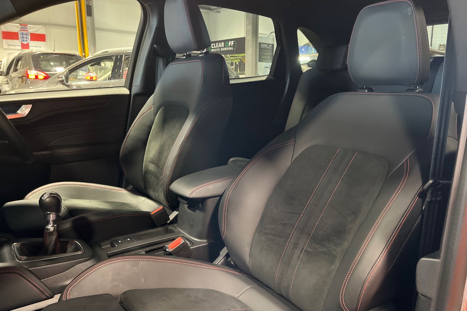 Ford KUGA Photo 18