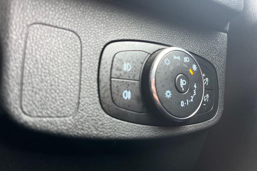 Ford Focus Photo autoimg-1ed5e9f1ec7e859b94c69073201c2907cbb0ccce.jpg