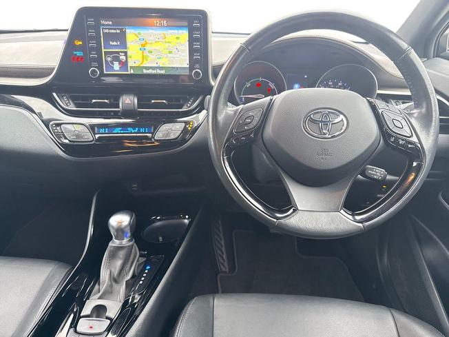 TOYOTA C-Hr Photo 11