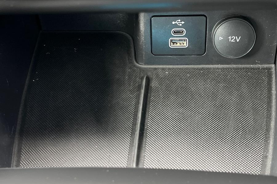 Ford FOCUS Photo autoimg-1ed9a3560c2808f517783410d4965e0fb20dad11.jpg