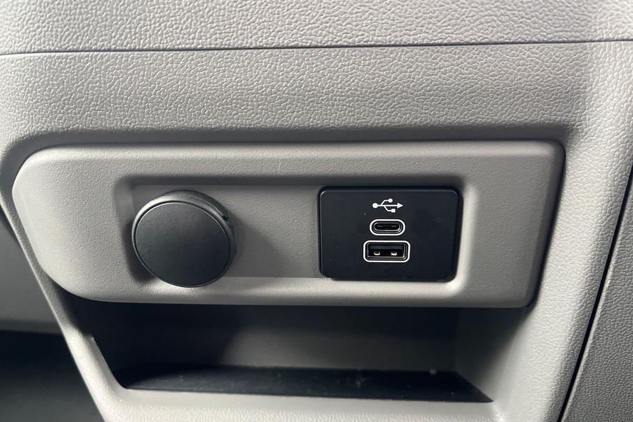 Used FORD TRANSIT CUSTOM WN75OEO 24