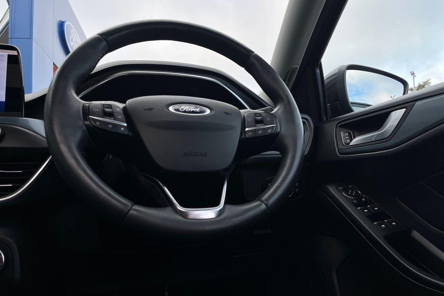 Ford FOCUS Photo 11