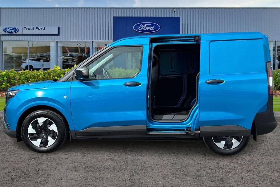 Used Ford TRANSIT COURIER SW25HKX 5