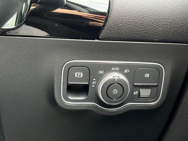 Mercedes-Benz EQA Photo autoimg-1ee0050219486a6474558f4af0fbd935ae849348.jpg