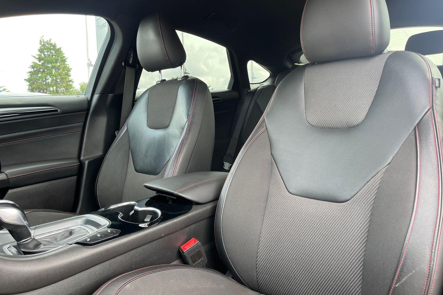 Ford Mondeo Photo 18