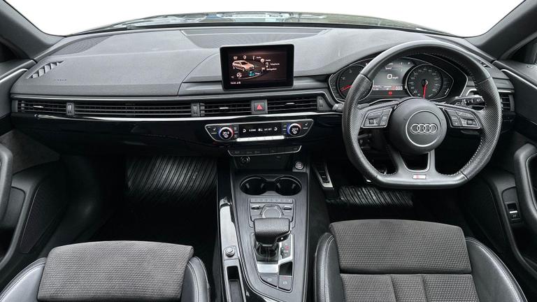 Used Audi A4 Avant AO69DVF 9